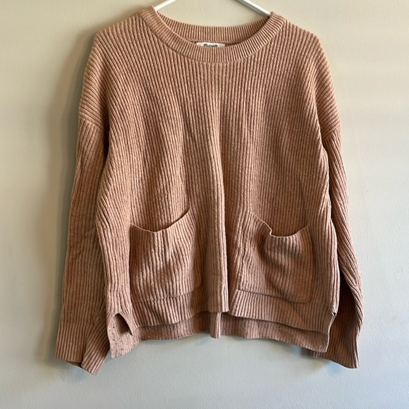 Madewell Sweaters - Madewell Medium peach pocketed sweater size Medium